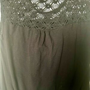 Loft cute sleeveless black top, size XXL.